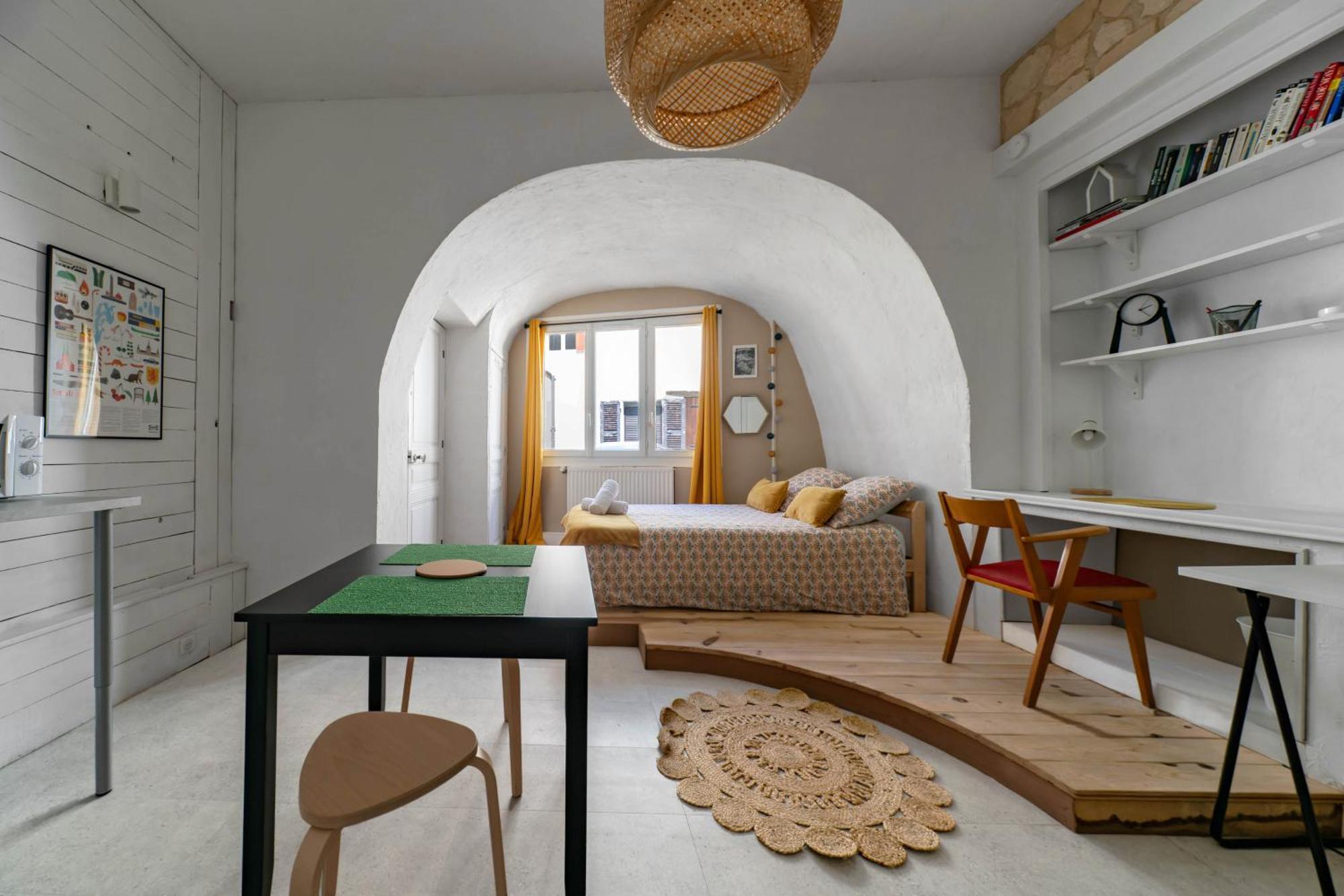 Grande Maison Cusset - Maison De Ville - 3 Chambres Экстерьер фото